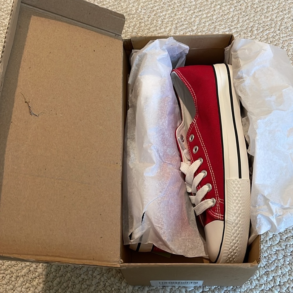 BRAND NEW Jenn Ardor Sneakers.  Size 7, high tops in khaki, flats in red size 7 - Picture 6 of 7